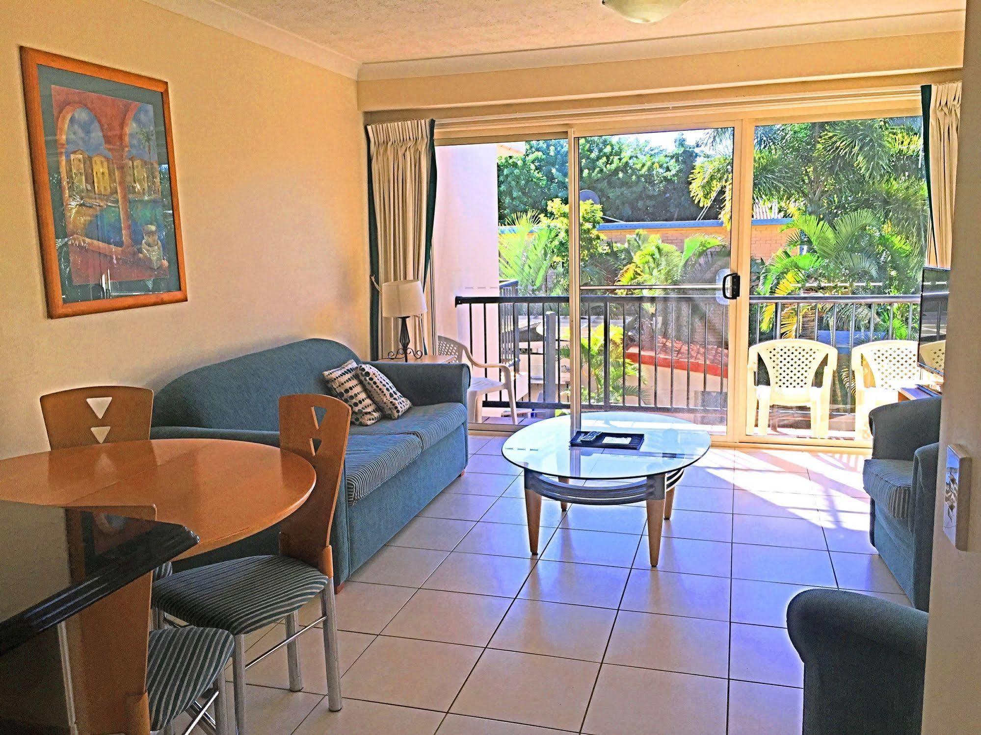Sunset Island Aparthotel 3*