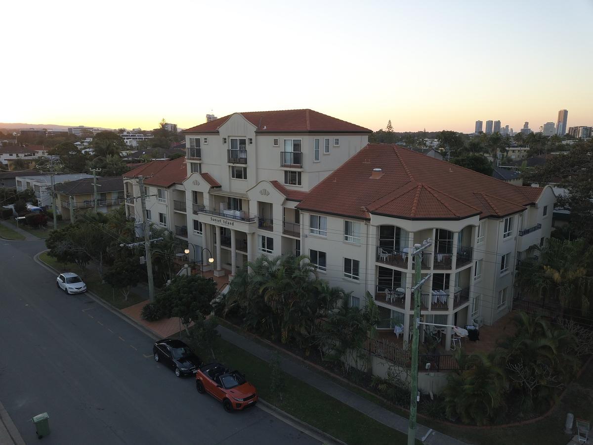 Sunset Island Aparthotel